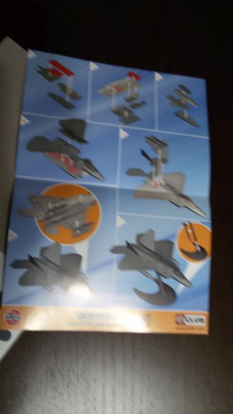Airfix J6005- Quick Build F22 Raptor- LEGO von Airfix! Ttoysti8