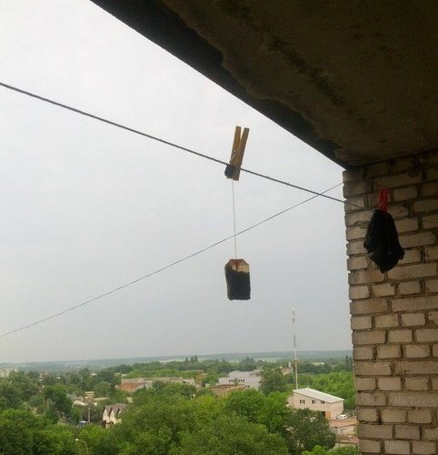ahzz8vlu.jpg