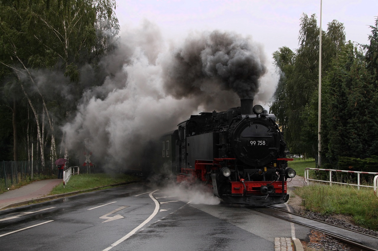 99 758 der Zittauer Schmalspurbahn